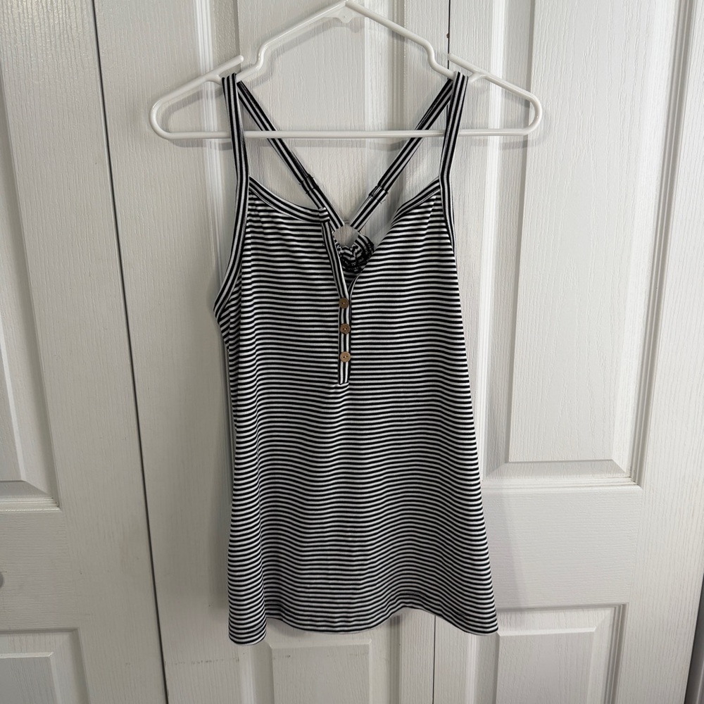 SHEIN black white v neck tank size medium